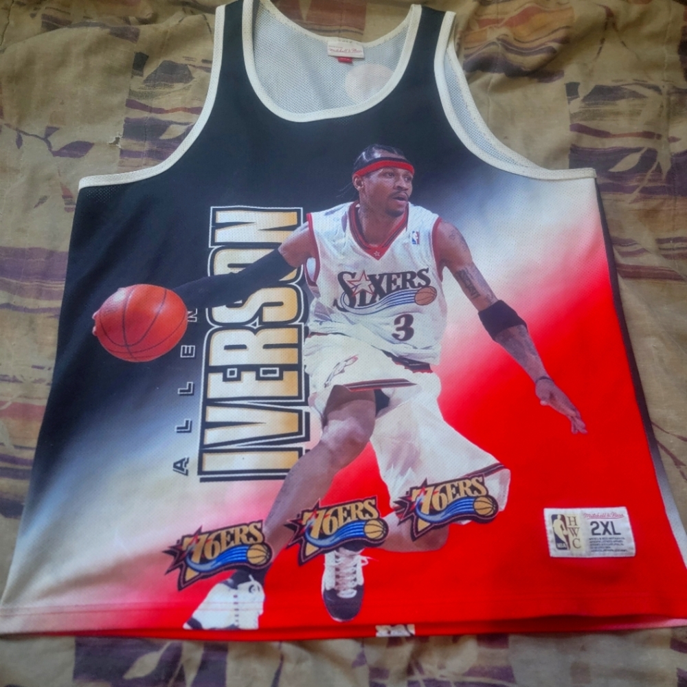 Jersey and hat